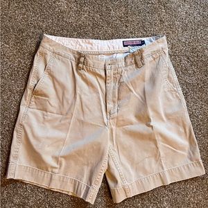 Vineyard Vines Khaki Shorts 34
